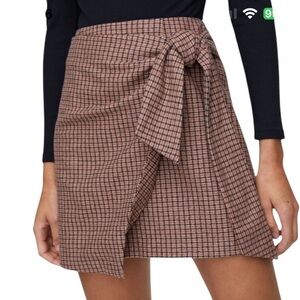 Aritzia Wilfred Wrap- Front Skirt- Size 2